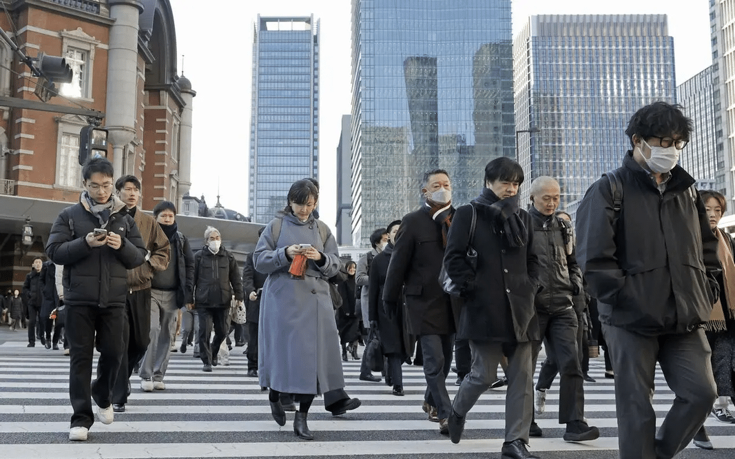 Desempleo en Japón sube al 2.5 % en agosto y supera lo previsto